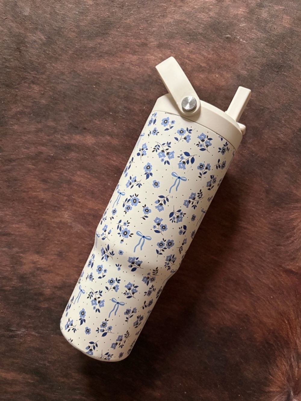 Cream and Blue Floral Insulated Tumbler with Straw Lid